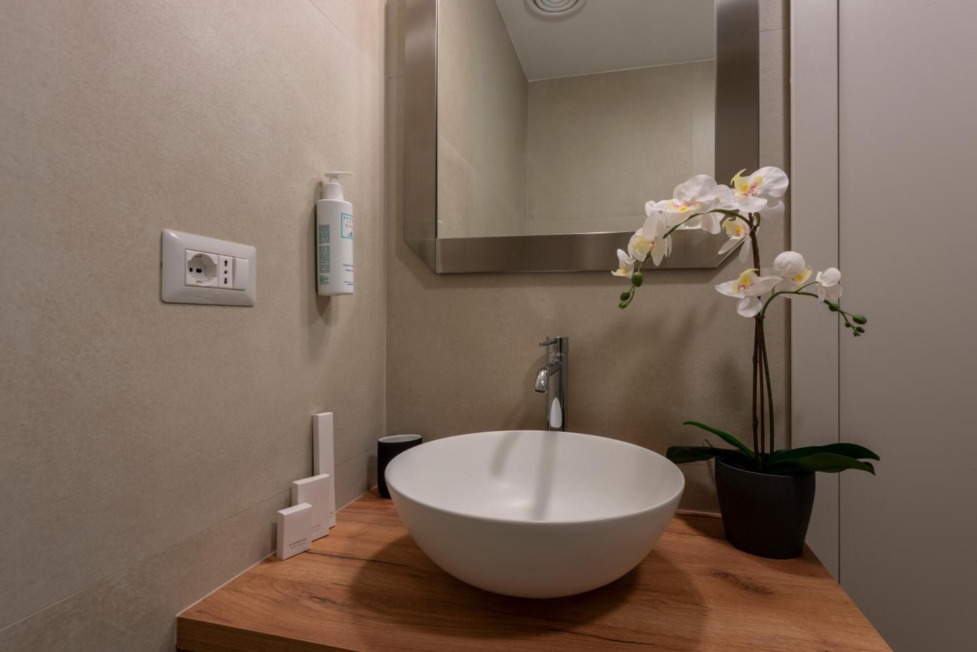 Sweett - Luxury Velasca Milánó Kültér fotó